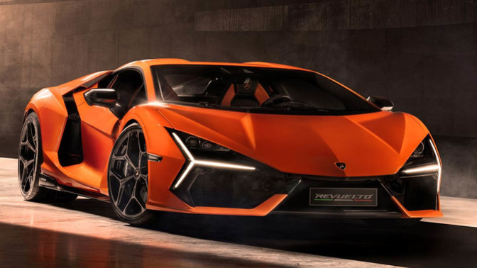 2024 model Lamborghini Revuelto tanıtılmış. Hız yapmayı seviyor musunuz?
