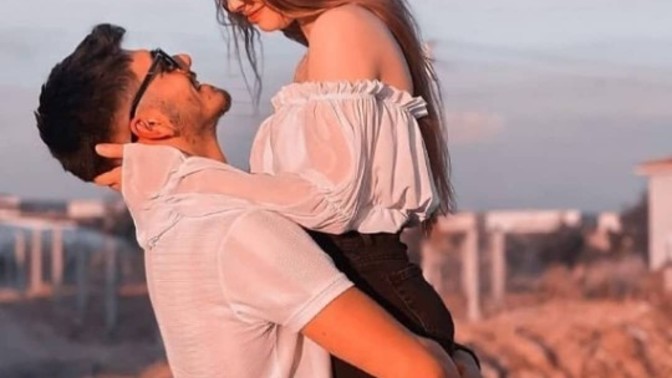 Sence uzak mesafeli ilişkilerde kesinlikle kadın ya da erkekten biri aldatır mı?