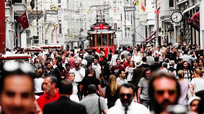 4 kişilik bir ailenin İstanbul'da aylık yaşam maliyeti 31.788 lira. Maaşınız bu maliyeti karşılayabiliyor mu?