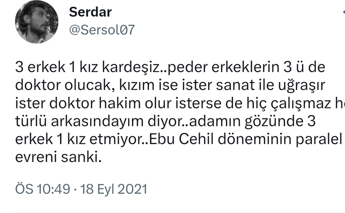 Abim oruç tutmuyorum diye bana "Bizimle yemek yeme, defol git" diyerek küfür etti. Sizin de aileniz böyle mi?