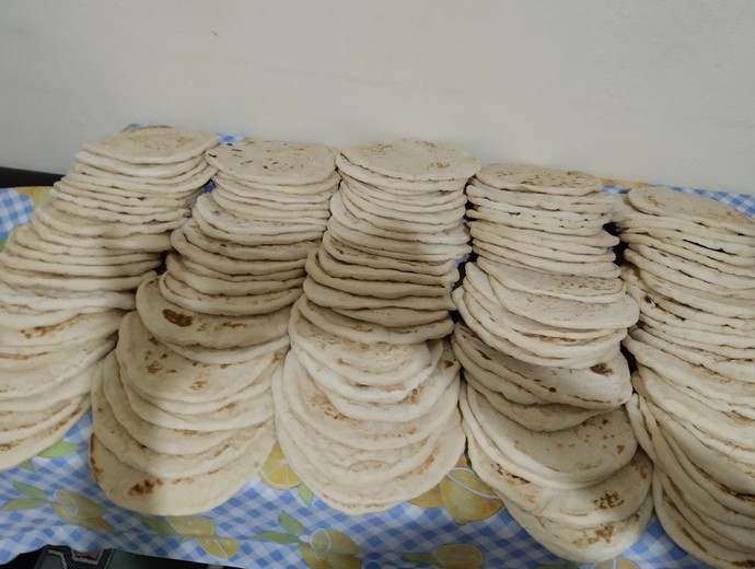 Bazlama sever misiniz? Normal somun ekmek mi, köy ekmeği mi?