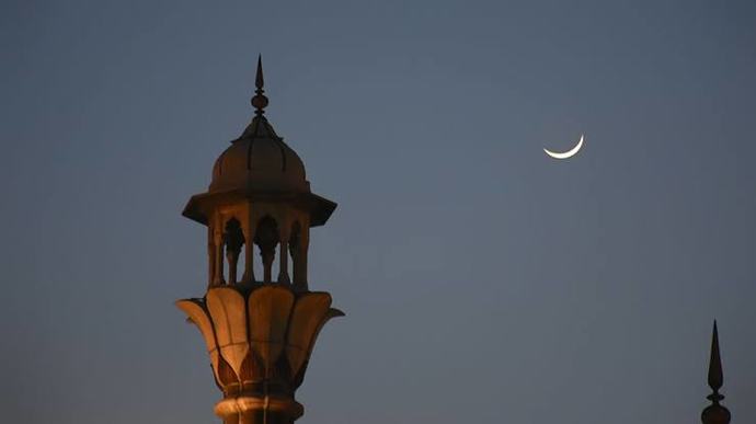 Ramazan ayında sokakta yemek yenmeli mi?