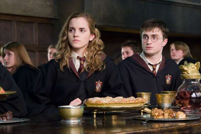 Harry Potter serisi HBO tarafından diziye uyarlanıyor, izler misiniz?