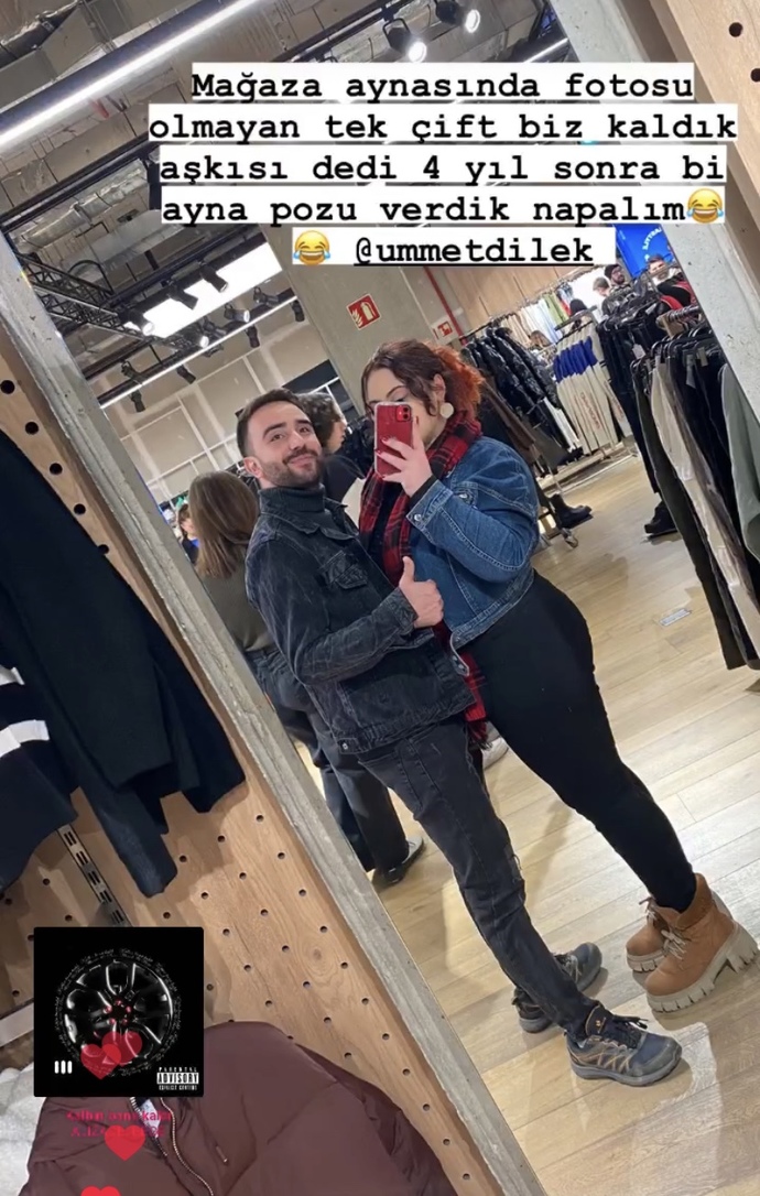 Ayna karşısında fotoğraf çekinmeyi seviyor musunuz 🦋🖤?