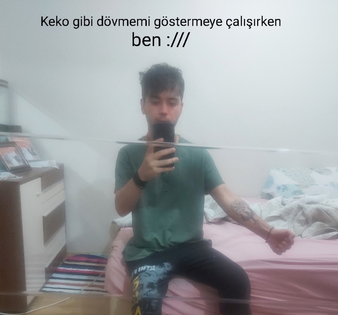 Ayna karşısında fotoğraf çekinmeyi seviyor musunuz 🦋🖤?
