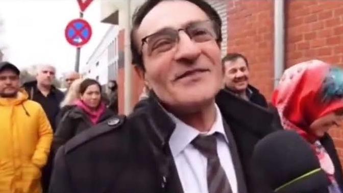 Düzenini bozmak istemeyen Almancıların oyumuz Rte'ye sözleri gündem oldu sizce gurbetçiler oy verebilmeli mi düşünceleriniz?