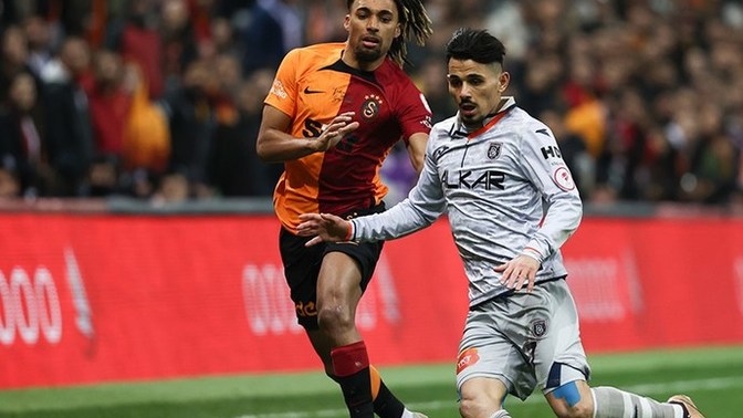Ziraat Türkiye kupası'nda Başakşehir - Galatasaray'ı Nef Stadyumu'nda 3-2 yenerek yarı finale çıktı! Maçı nasıl buldunuz?