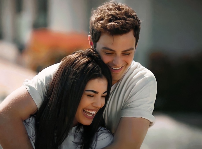 #Kardeşlerim dizisindeki favori çiftiniz #SüsÖm mü yoksa #AsDor mu?