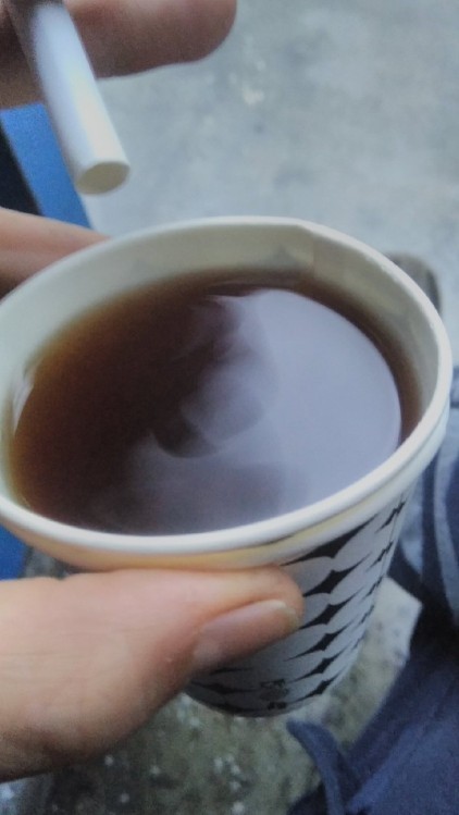 Çay ince belli bardakta mı yoksa fincanda mı daha lezzetlidir?