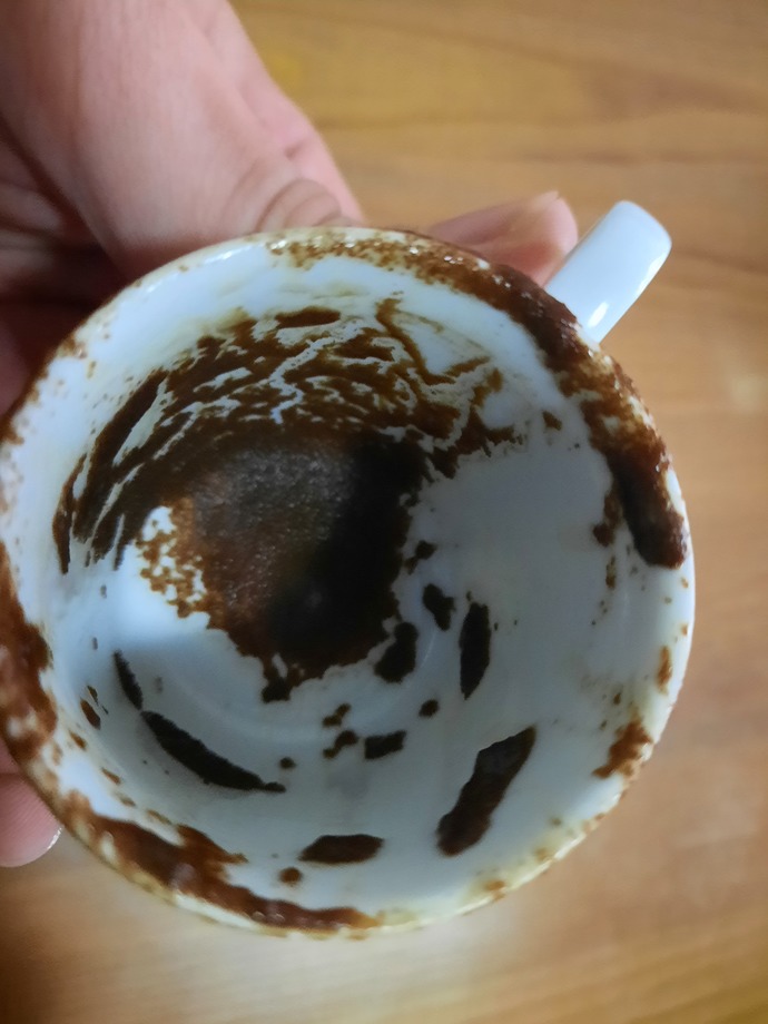 Bide ben sorayım faldan anlayan var mı?
