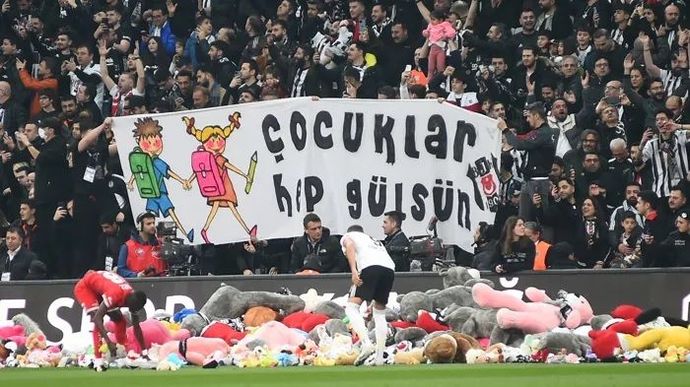 Beşiktaş ile Atletico Madrid depremzedeler için karşılaşıyor! Yardımları destekliyor musunuz?