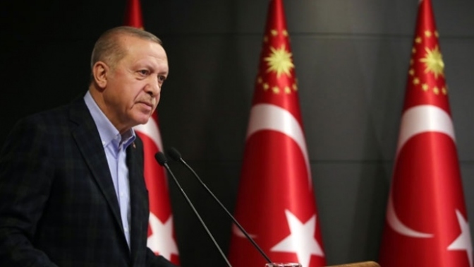 Cumhurbaşkanı'ndan 3 sürpriz! Emeklilere verilen bayram ikramiyesi öğrenciler içinde mi verilecek?