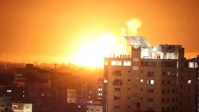 Gazze yine bombalanıyor! İsrail Gazze'yi havadan vuruyor, ne düşünüyorsunuz?
