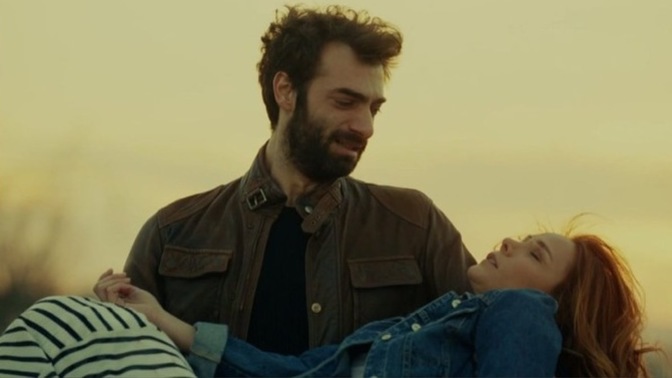 Hangi dizi/film karakterinin ölmesi sizi derinden üzdü?