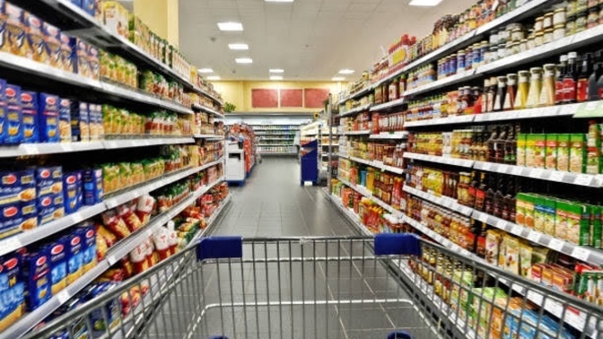 Markette alışveriş yaparken etiketlere bakar mısınız?