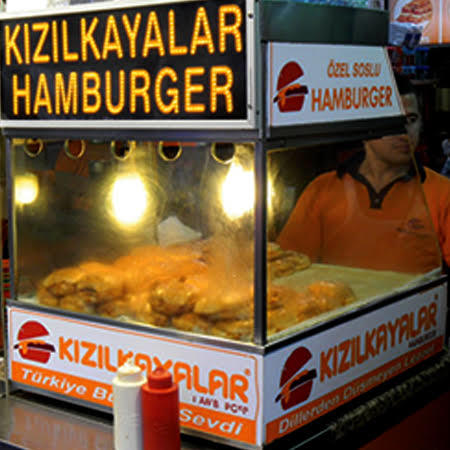 Kime ıslak hamburger ısmarlamak isterdiniz?