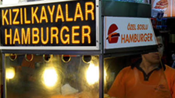 Kime ıslak hamburger ısmarlamak isterdiniz?