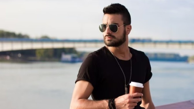 Erkekler uzun ilişkiniz bittikten sonra neden Instagram profilinizi açıyorsunuz?