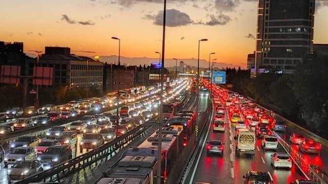 Trafikte en gıcık olduğun şey ne?
