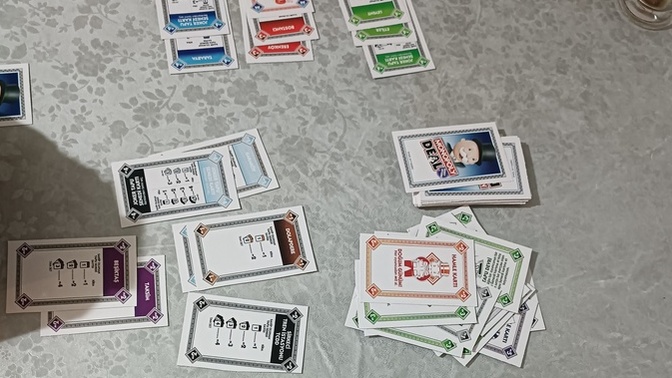 Oynamaktan zevk aldığınız kart oyunları var mı?