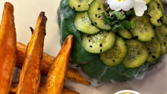 Vegan hamburger yaptım, nasıl gözüküyor sizce?