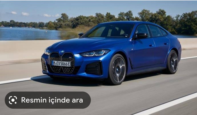 Sizce hangi araba daha çekici ?
