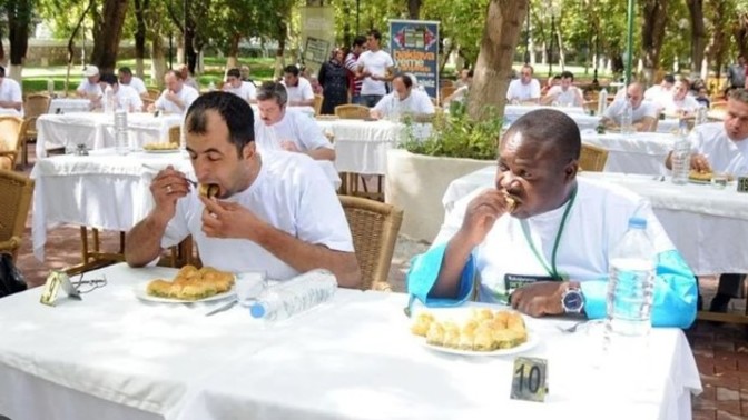 Bir oturuşta kaç dilim baklava yiyebilirsiniz?