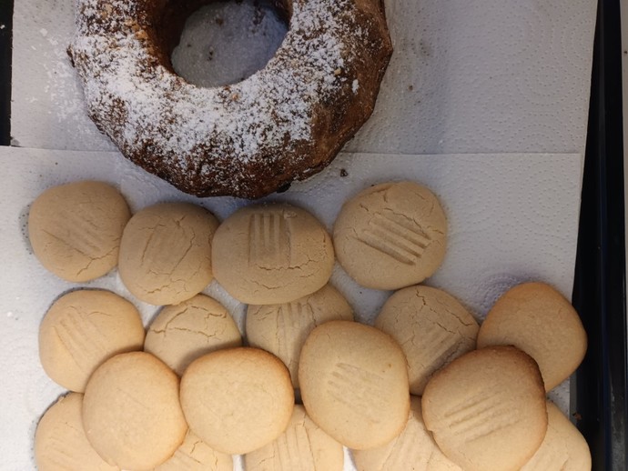 Köy usulü un kurabiyesi ve nutellali kekim :) tarif istermisiniz?