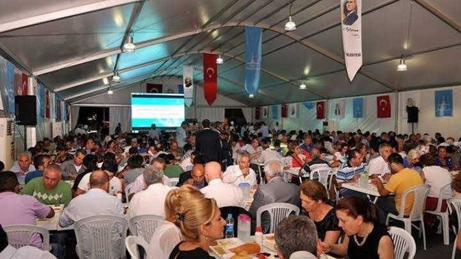 Hoşlandığım hanımefendiyi ilk buluşma için iftar çadırına götürsem benden etkilenir mi?