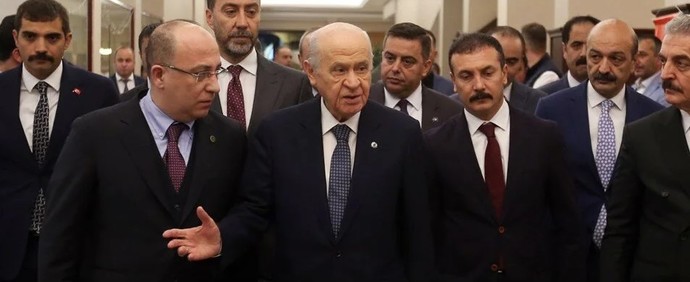 Milliyetçi Hareket Partisi kadrosunu nasıl değerlendiriyorsunuz, partiden kimleri beğeniyorsunuz?