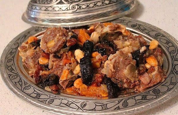 Osmanlı mutfağından bir yemek deneyecek olsanız tercihiniz hangisi olurdu?
