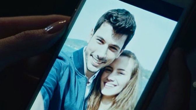 Erkekler, kız arkadaşları fotoğraf atınca bakıp geçerler mi yoksa gün içinde uzunca bakarlar mı?
