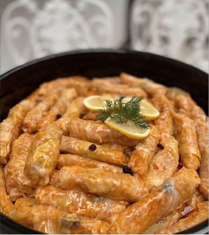 Lahana sarması limonlu mu, limonsuz mu güzel?