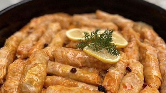 Lahana sarması limonlu mu, limonsuz mu güzel?