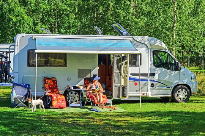Gezmek için motokaravan mı tercih ederdin, çekme karavan mı?