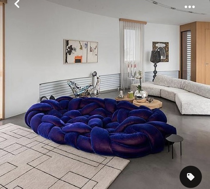 Koltuğu bulmamda yardımcı olur musun?
