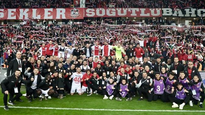 Samsunspor Süper Lig'de! Ne düşünüyorsunuz? 