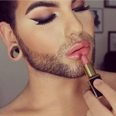 Yeni nesil erkeklerin makyaj yapmasına nasıl bakıyorsunuz?