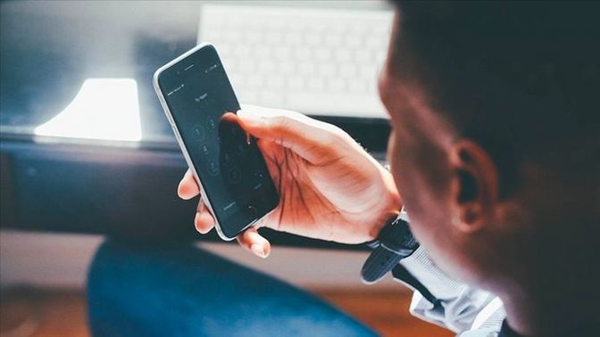 Telefon şifrenizi çevrenizdeki insanlar bilir mi?