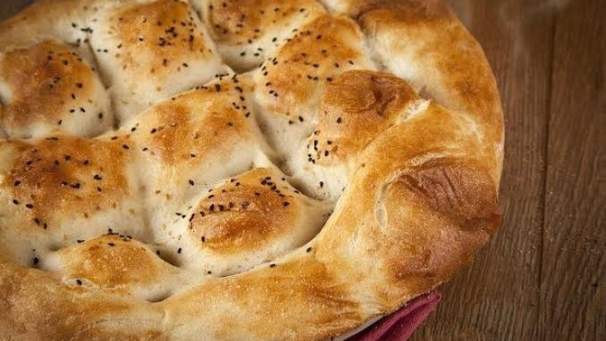 İftar sofralarında sizin tercihiniz fırın pidesi mi? Yoksa pastane pidesi mi?