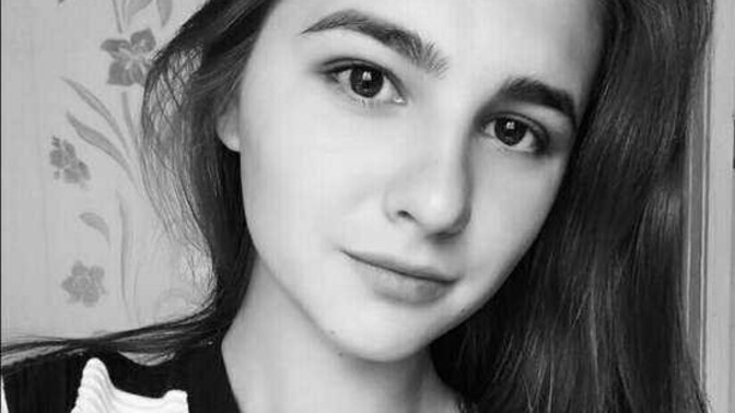 Hastanede bir doktora aşık oldum, kızlarla paylaşınca o seni ne yapsın dediler. Ben çok mu çirkinim?