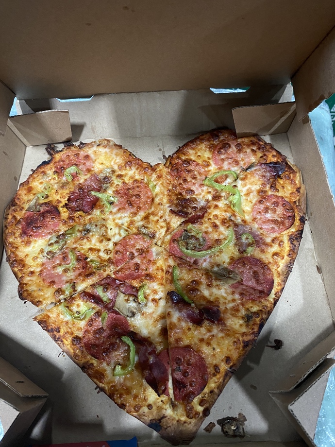 Kalpli pizza yediniz mi?