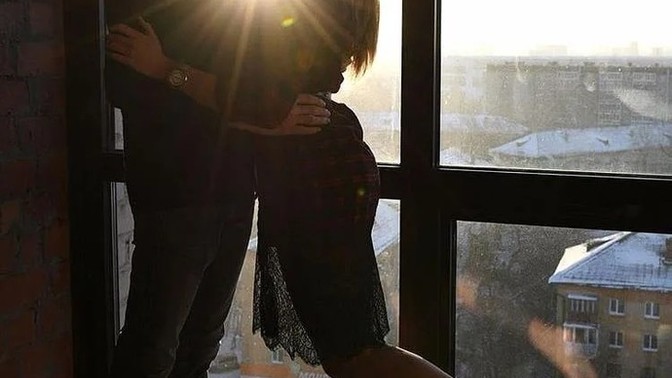 Sevdiğiniz tarafından hangisi yüzünüze bakarak söylense içmeden sarhoş olursunuz, çok sevildiğiniz mi, çok özlendiğiniz mi?