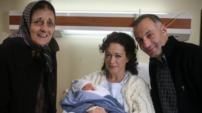 Sevgilimin annesi bizimle balayına gelmek istiyor, ayrılmak istemem abartılı mı?