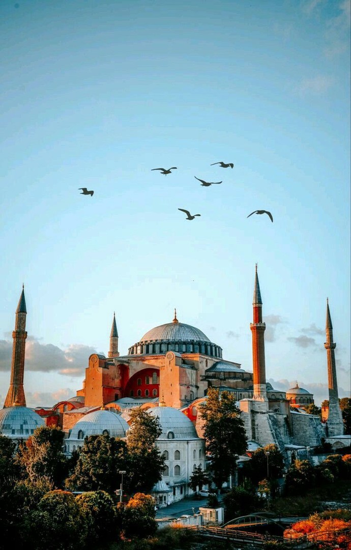 Ayasofya’nın müzeden camii olması kararı doğru mudur?