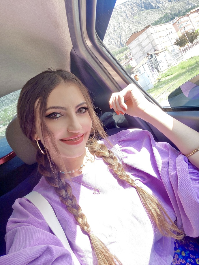 Baharda renkli giyinmeyi seviyor musunuz?