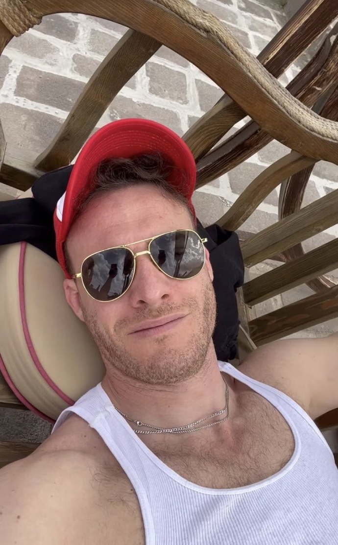 Kerem Bürsin’i yerli yapımlarda mı yoksa yabancı yapımlarda mı görmek istersiniz?