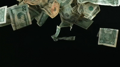 Money, money, daha çok money.