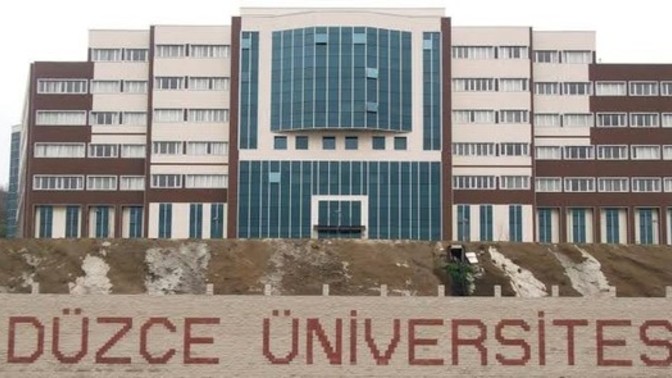 Düzce Üniversitesi'nde okuyanınız var mı?