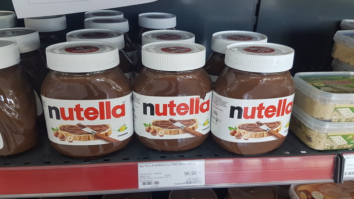 Bizdeki Nutellanın fiyatı